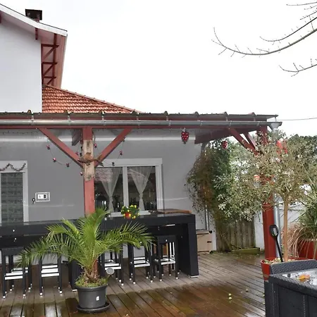 Chez Augustin Bed & Breakfast *