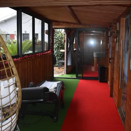 Chez Augustin Bed & Breakfast Lacanau